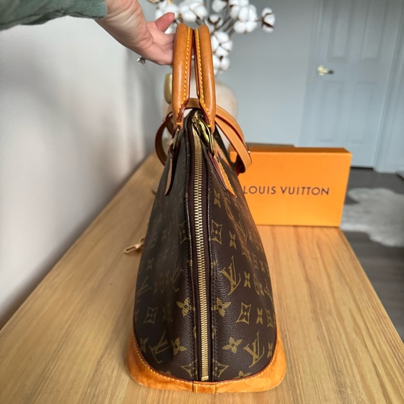 ✅AUTHENTIC✅LOUIS VUITTON ALMA PM - Picture 7 of 16